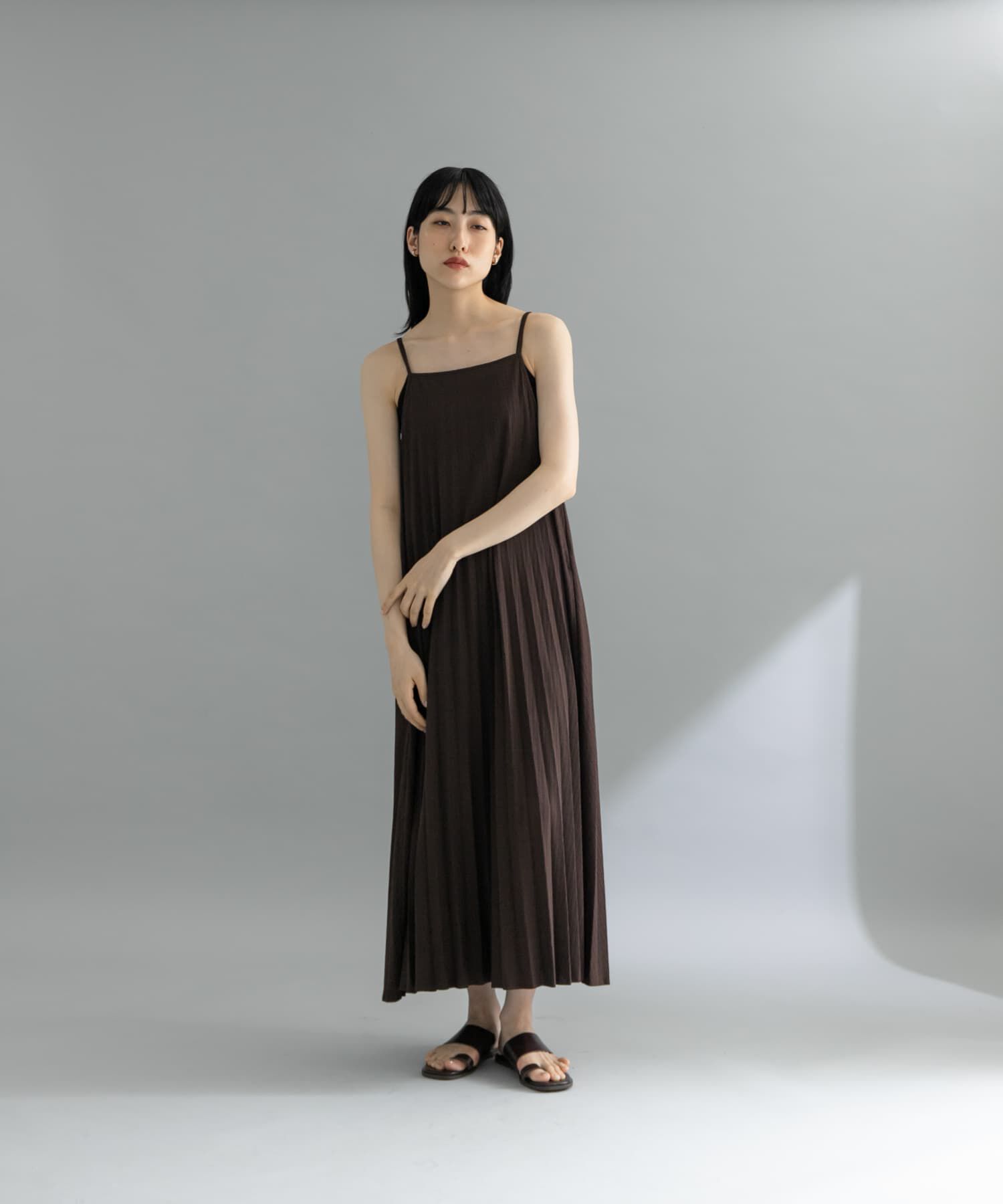  「『WEB限定』2WAYプリーツキャミワンピース」|ワンピース|