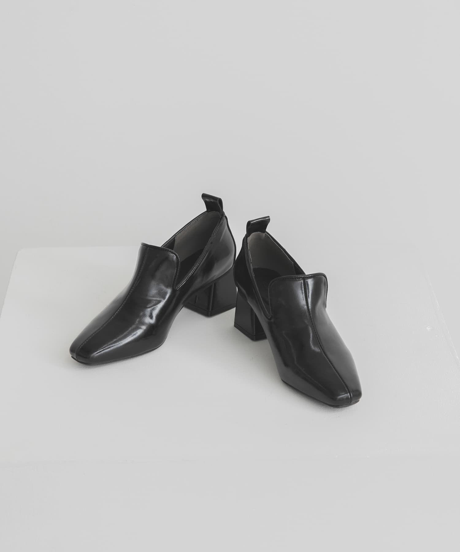  「セミスクエアトゥパンプス」|パンプス|ブラック