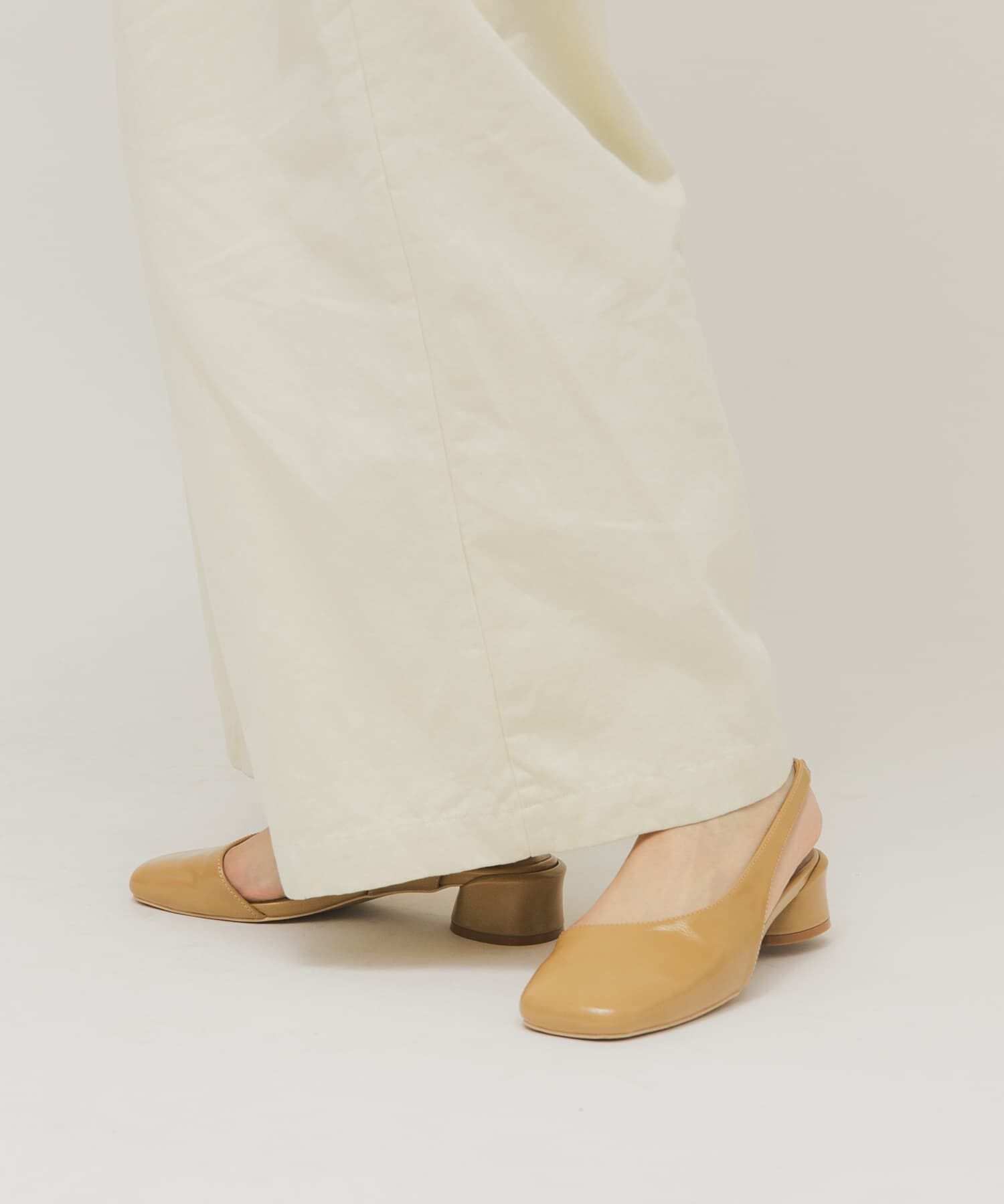  「スクエアトゥアシンメトリーパンプス」|パンプス|