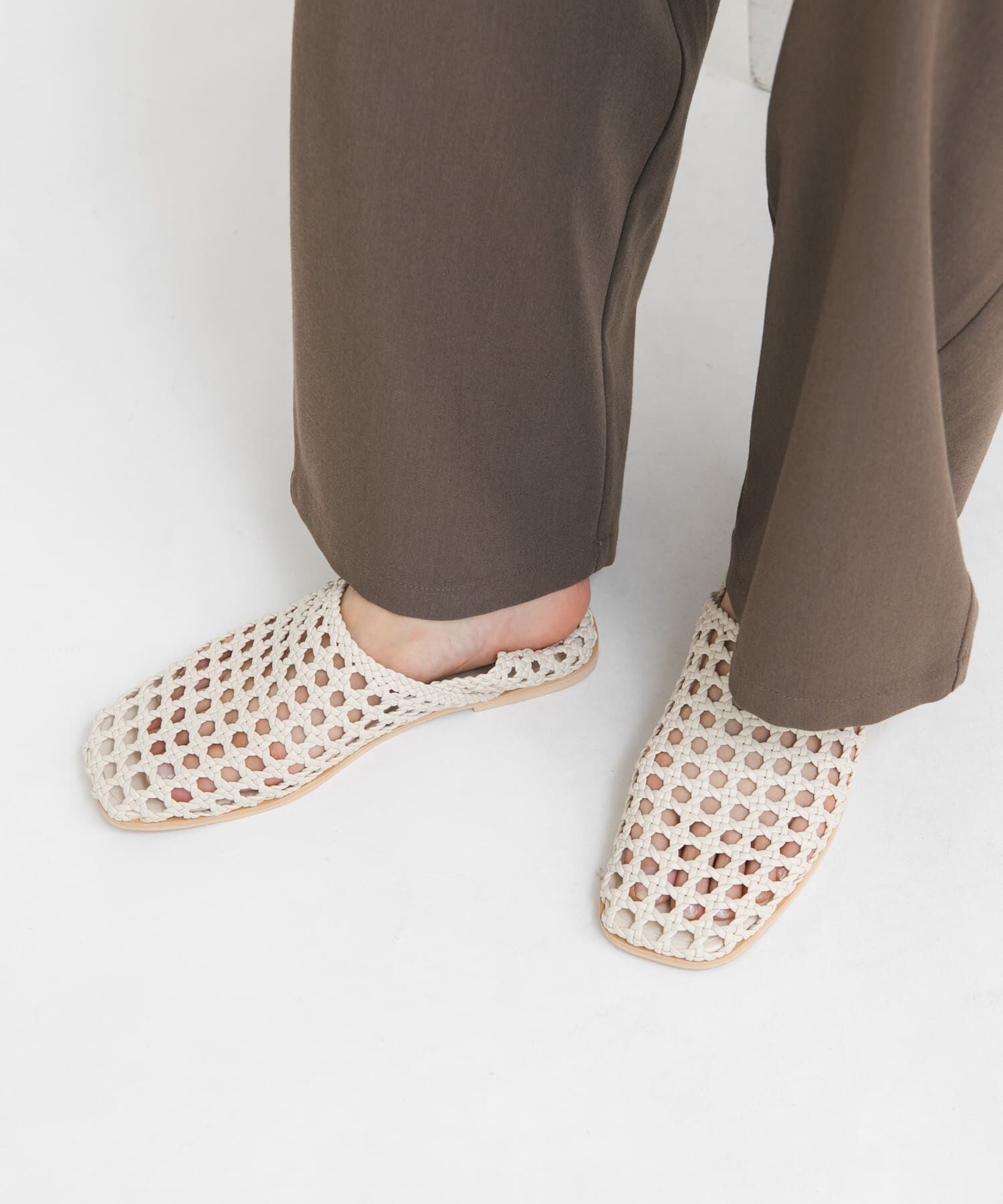  「スクエアトゥメッシュシューズ」|サンダル|