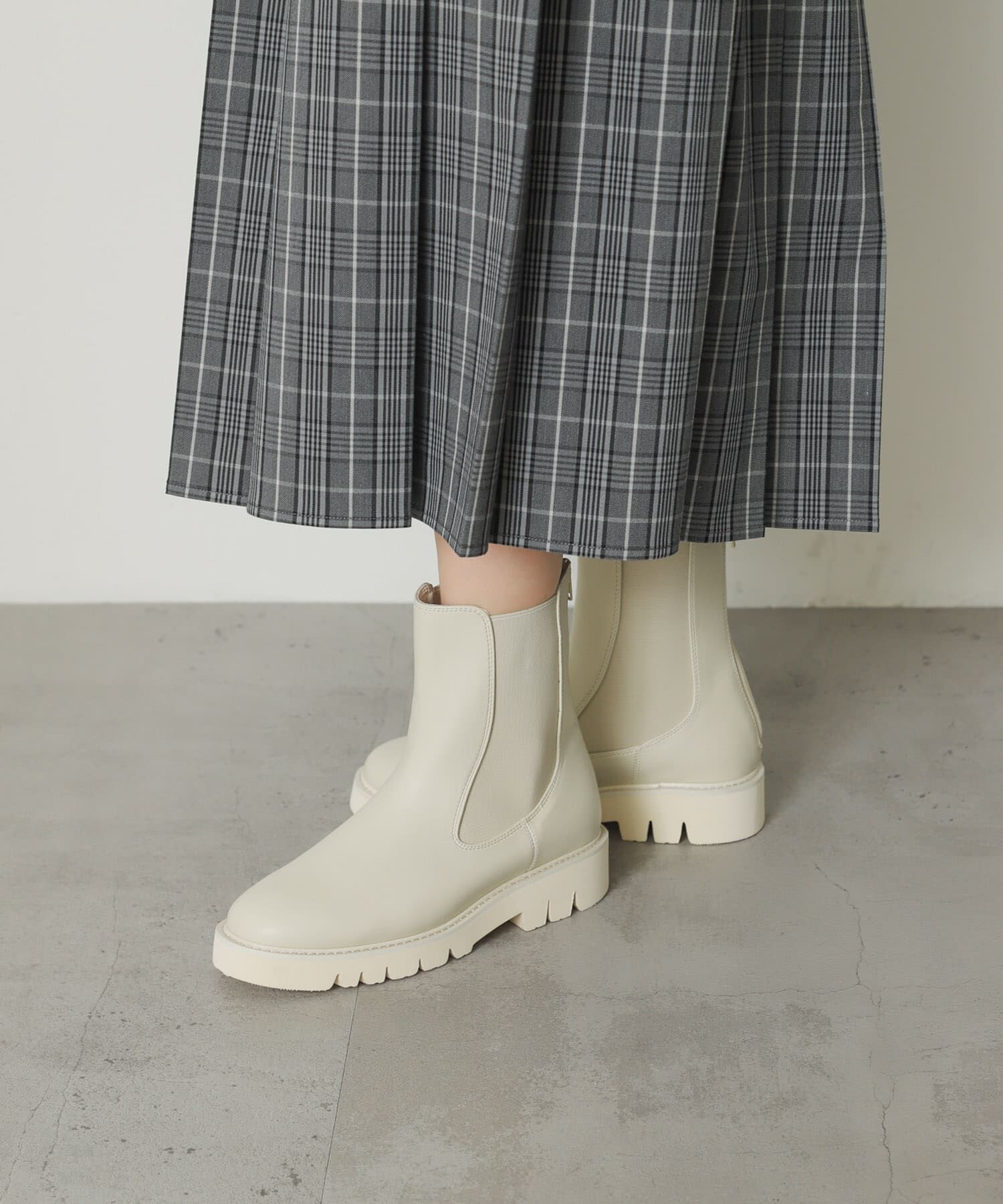 SENSE OF PLACE by URBAN RESEARCH「『軽量ソール採用』トラックソールサイドゴアブーツ」|ショートブーツ|