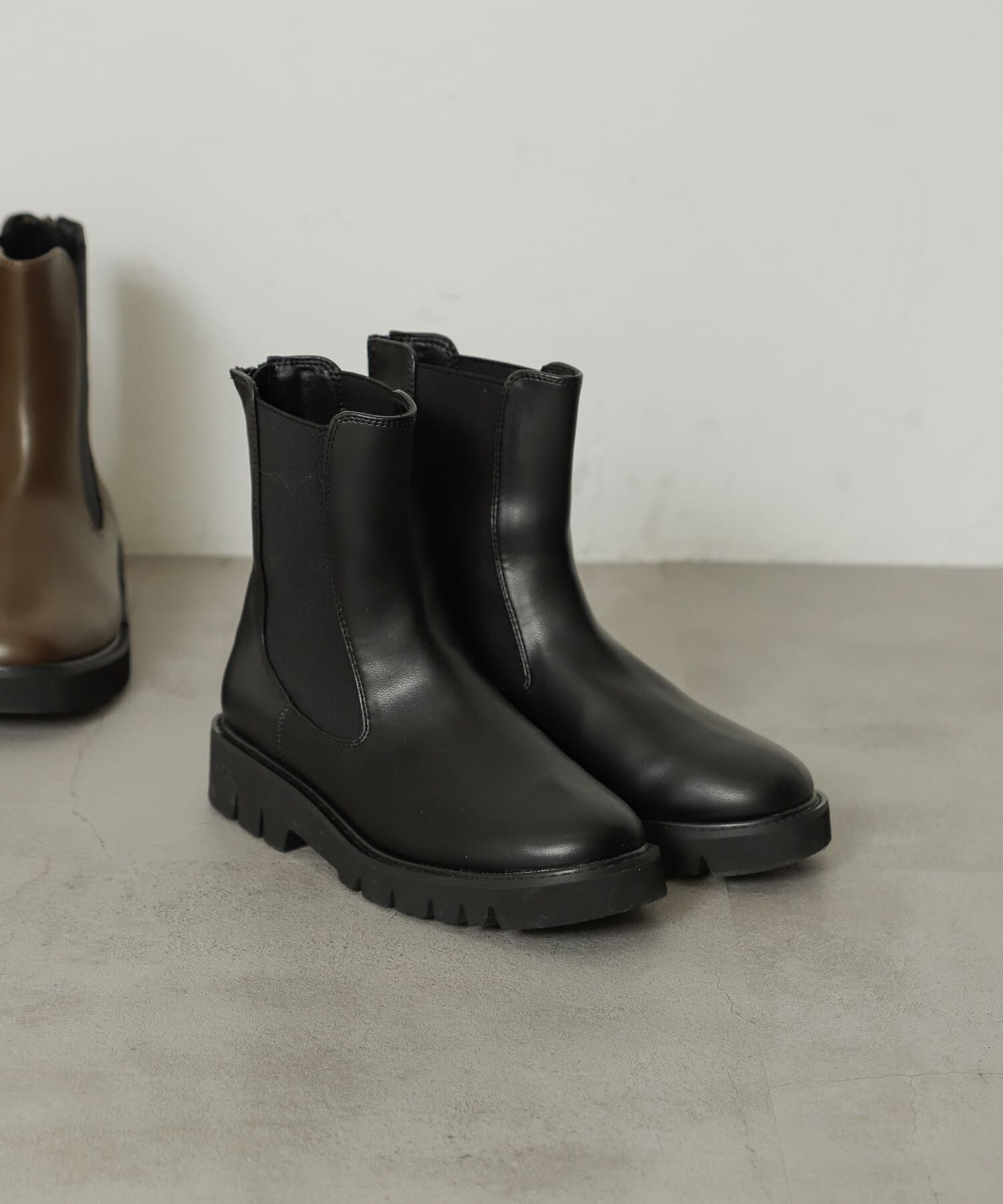 SENSE OF PLACE by URBAN RESEARCH「『軽量ソール採用』トラックソールサイドゴアブーツ」|ショートブーツ|