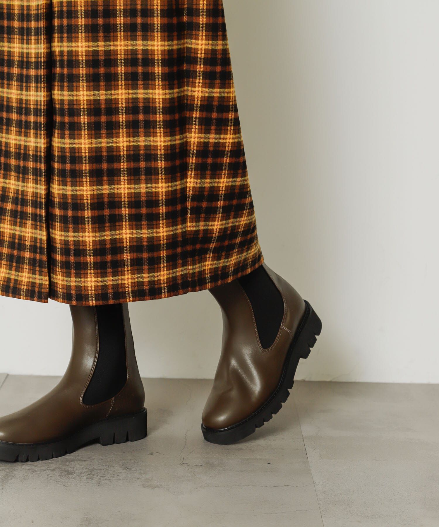 SENSE OF PLACE by URBAN RESEARCH「『軽量ソール採用』トラックソールサイドゴアブーツ」|ショートブーツ|