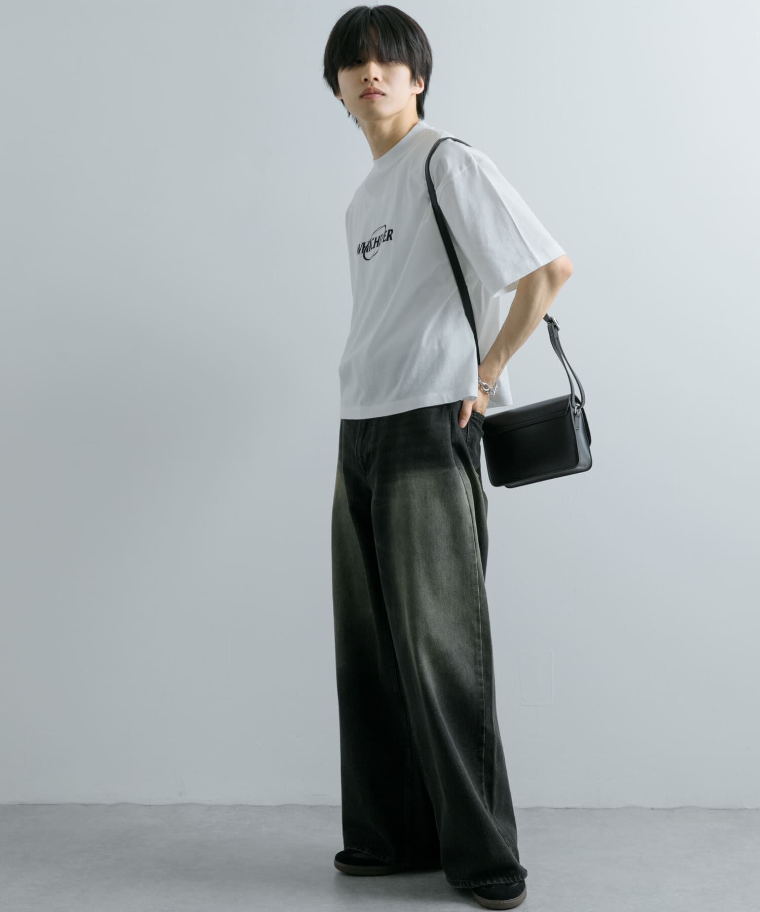 SENSE OF PLACE by URBAN RESEARCH「ロゴグラフィックボクシーTシャツ(5分袖)」|Tシャツ・カットソー|