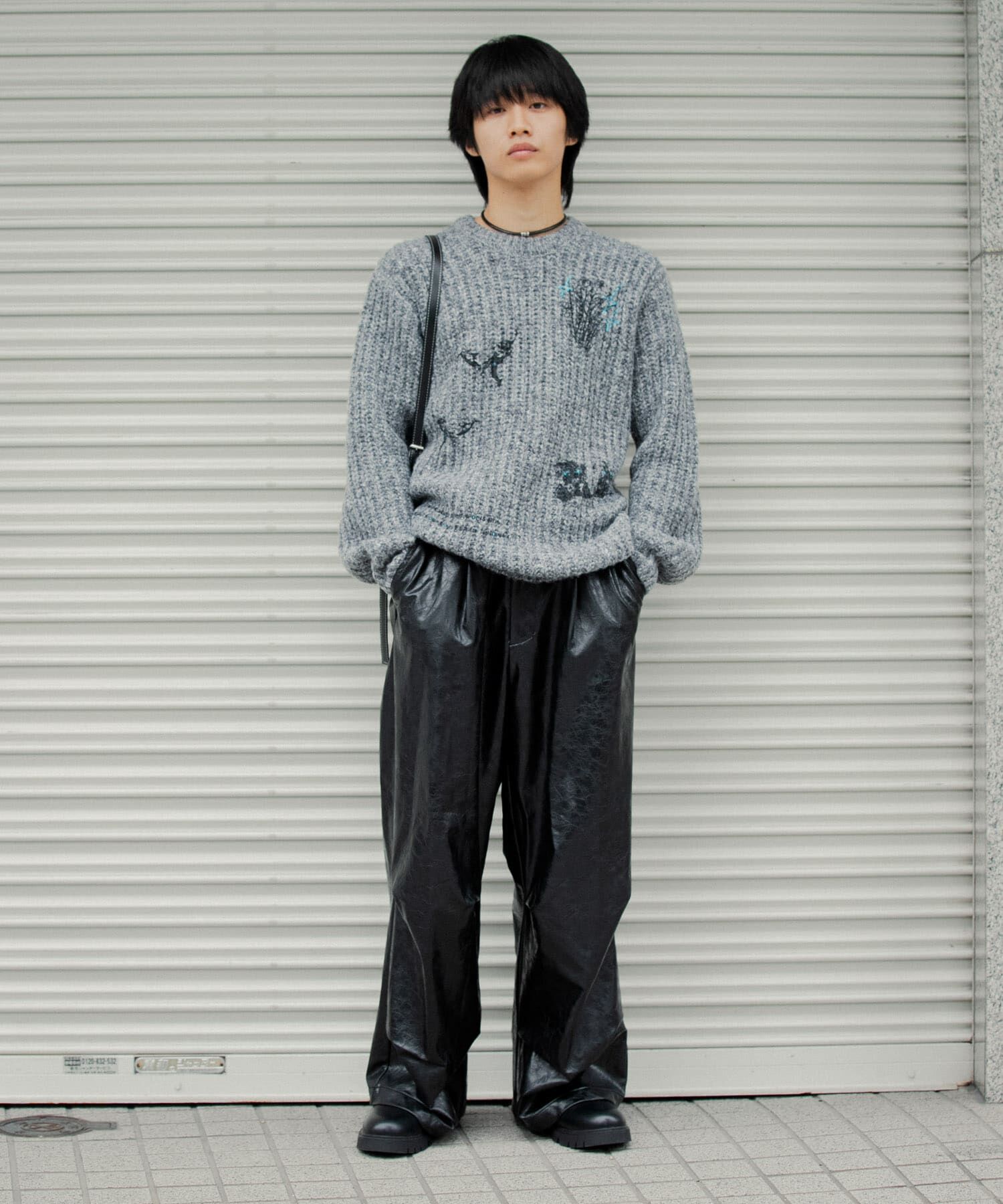 SENSE OF PLACE by URBAN RESEARCH「グラフィックプリントルーズクルーネックニット」|ニット・セーター|