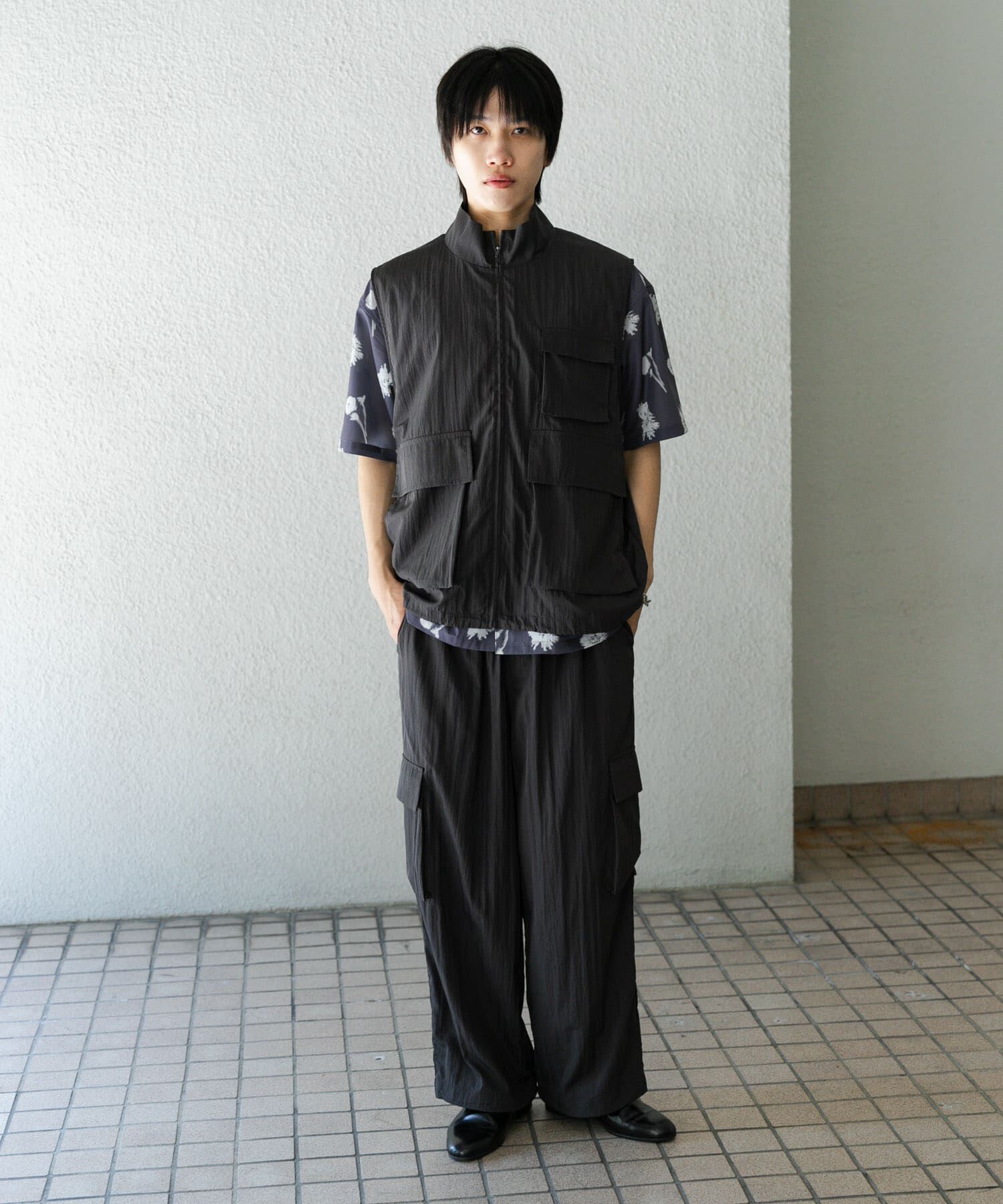 SENSE OF PLACE by URBAN RESEARCH「ユーティリティスタンドベスト」|ブルゾン・スタジャン|