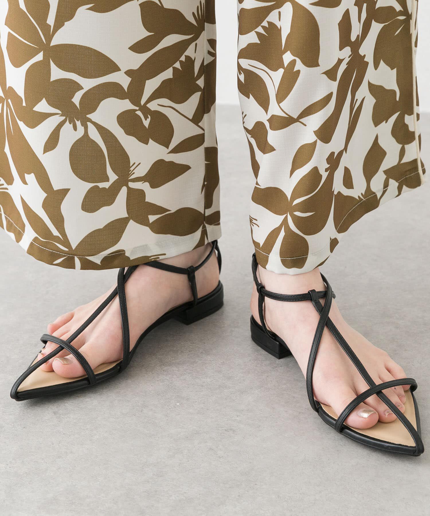 SENSE OF PLACE by URBAN RESEARCH「ポインテッドナローストラップサンダル」|サンダル|