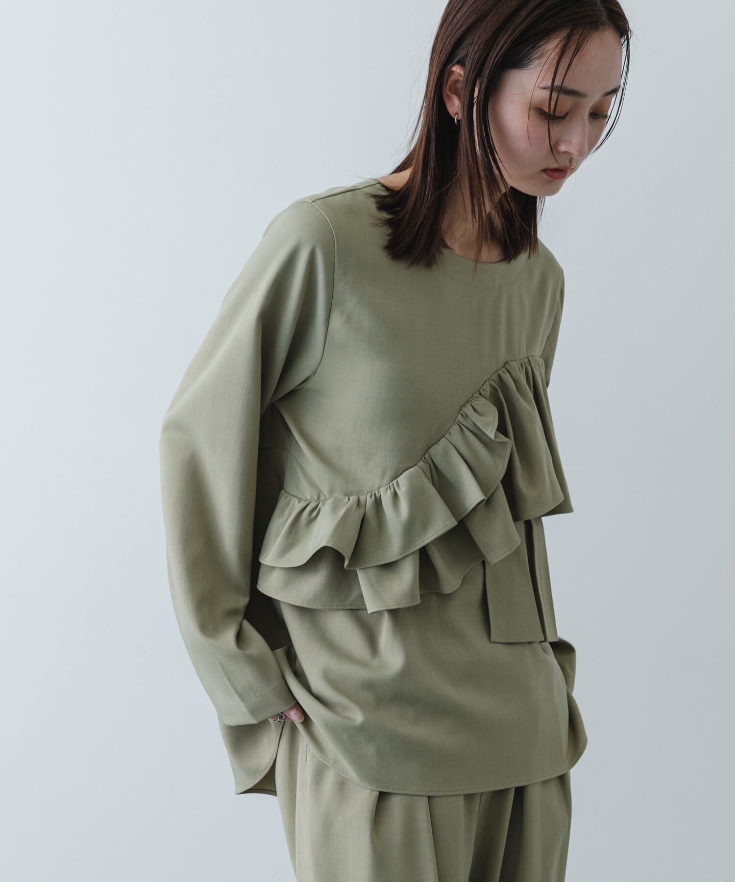 SENSE OF PLACE by URBAN RESEARCH「フリルトップパンツセットアップ」|ワンピース|