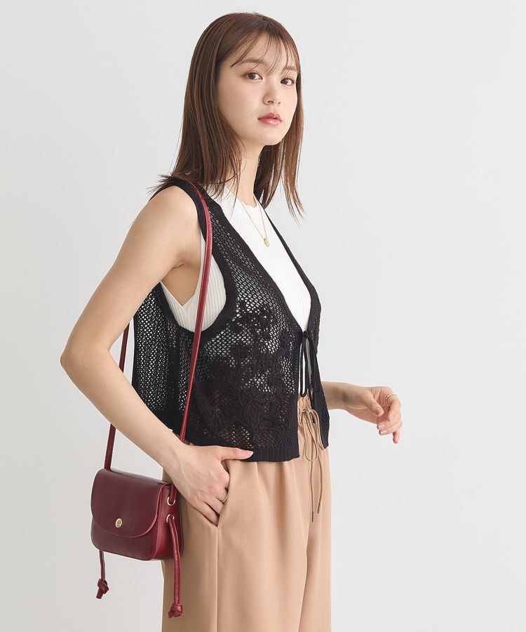 earth music&ecology「フラワー刺繍メッシュベスト」|ベスト・ジレ|