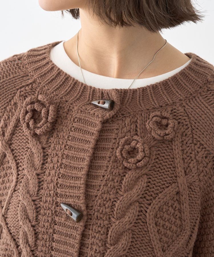 earth music&ecology「フラワーモチーフトグルボタンニットカーディガン」|カーディガン|