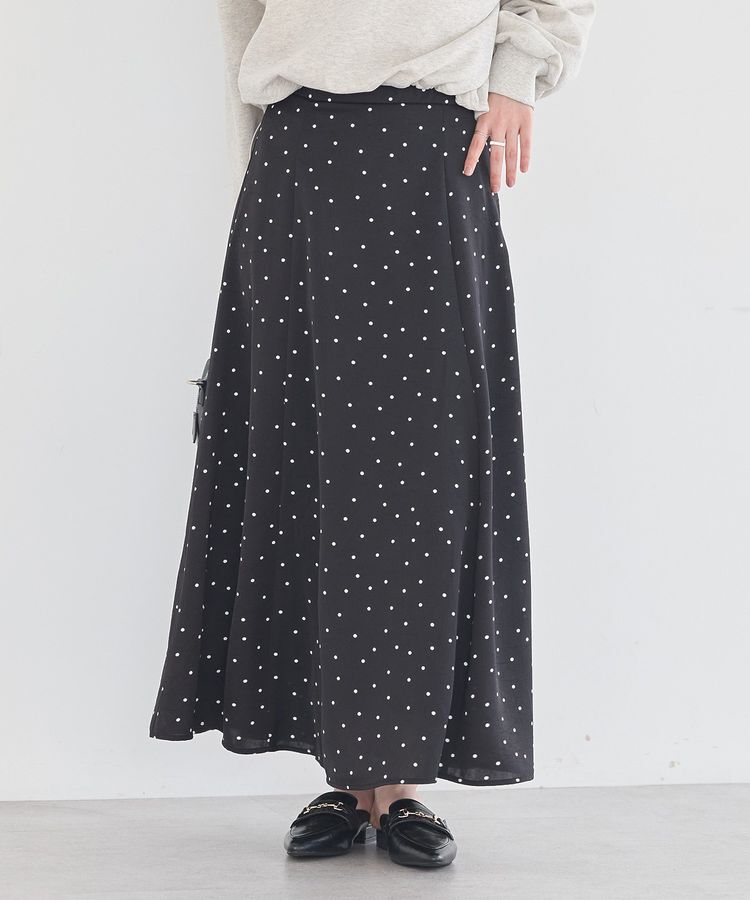 earth music&ecology「サテンフレアスカート」|フレア|Black