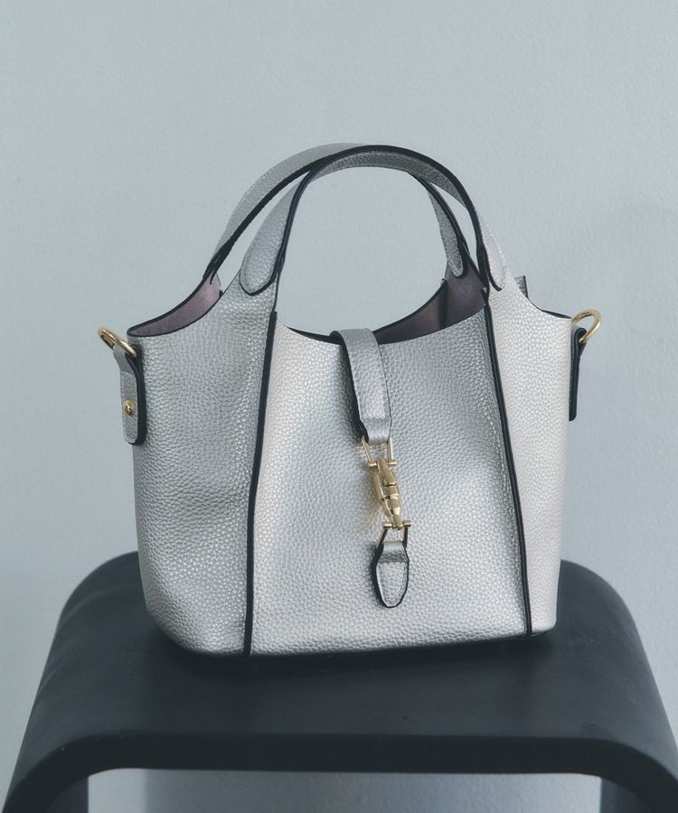 YECCA VECCA「4wayミニバッグ」|ハンドバッグ|Silver