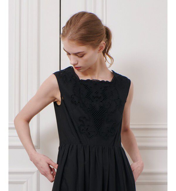 LOULOU WILLOUGHBY「【LOULOU WILLOUGHBY】エンブロイダリーノースリワンピース」|ワンピース|