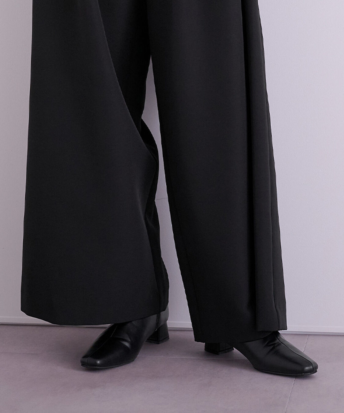 ur's「4.5cmスクエアトゥブーツ」|ショートブーツ|