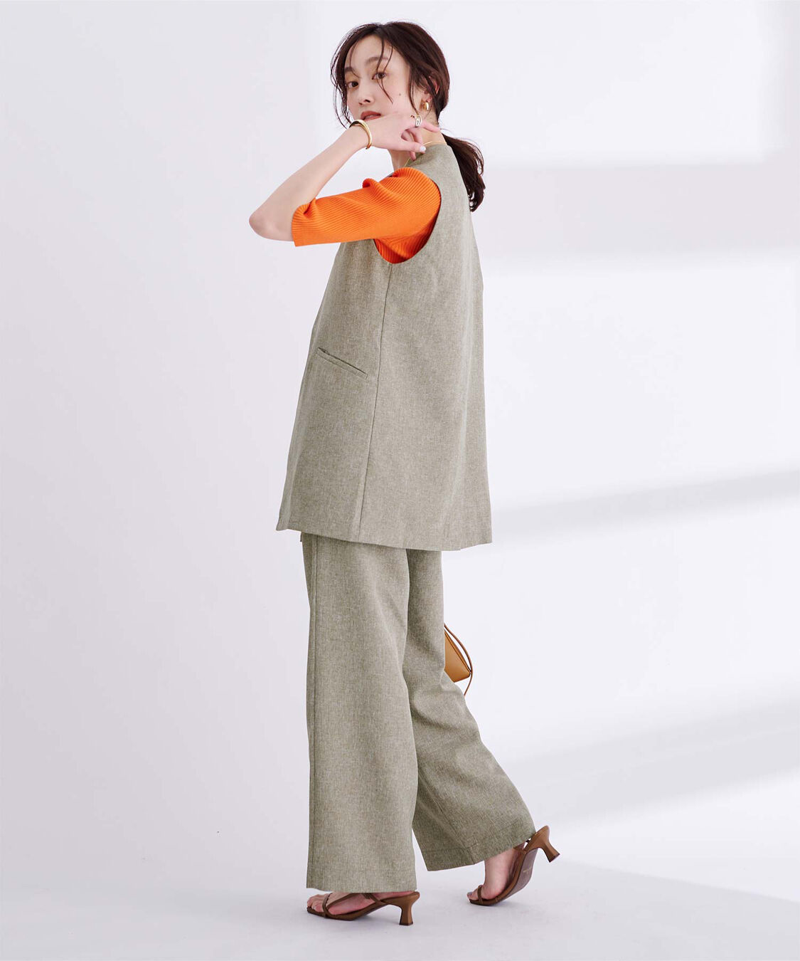 ur's「リネンライクハイウエストラップワイドパンツ」|スラックス|