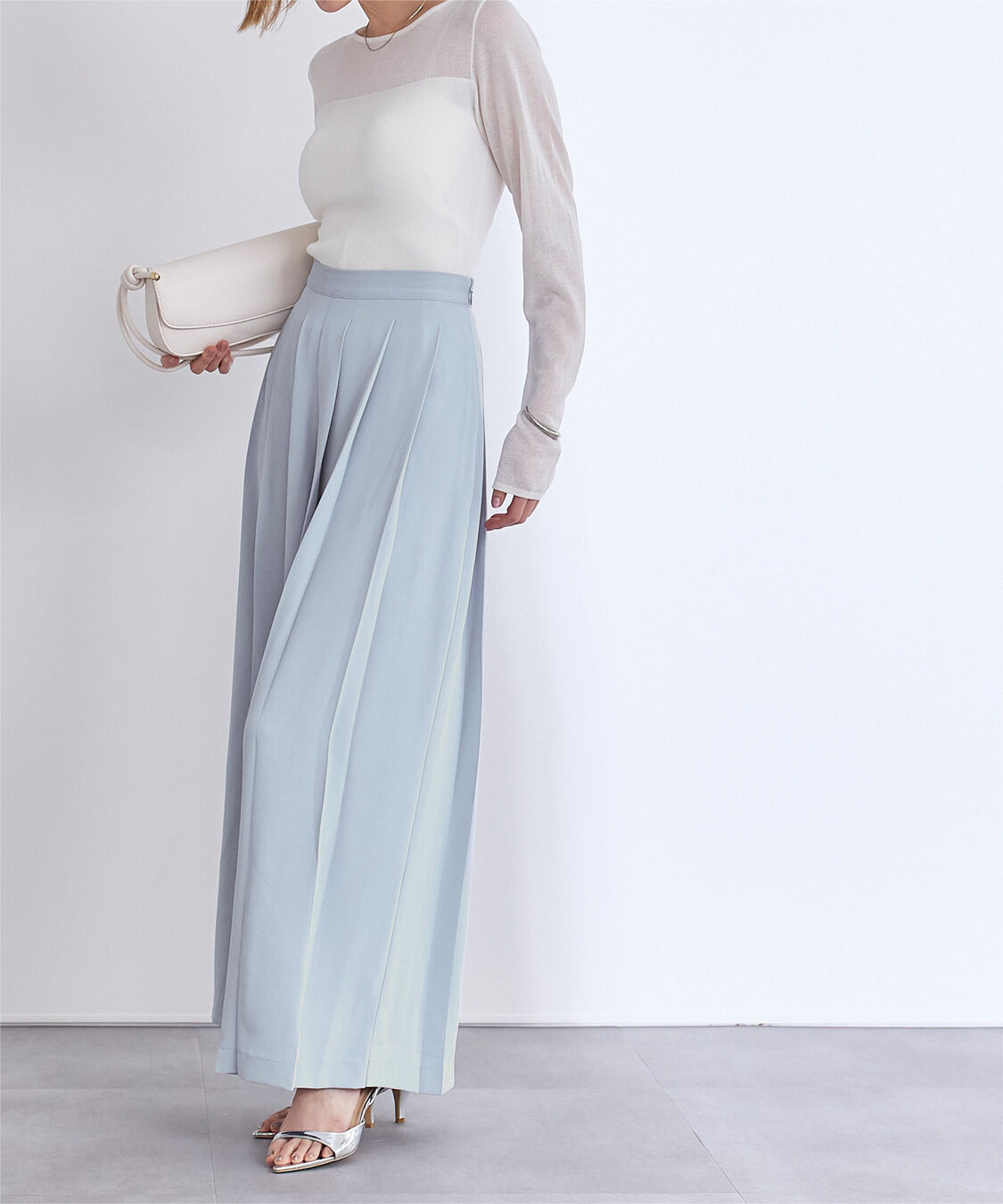 ur's「プリーツワイドパンツ」|スラックス|