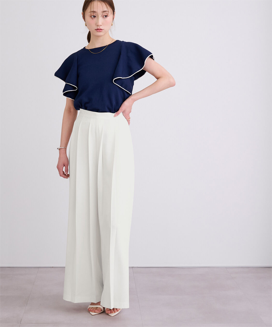 ur's「プリーツワイドパンツ」|スラックス|