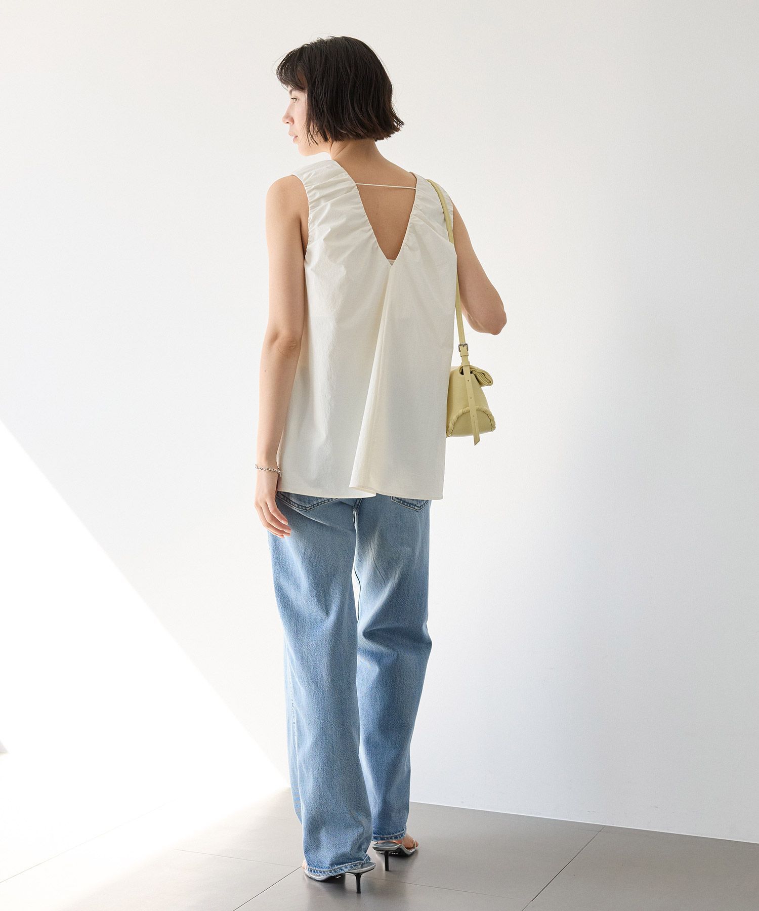 BABYLONE「【多機能素材】撥水Vネックギャザーブラウス」|シャツ・ブラウス|