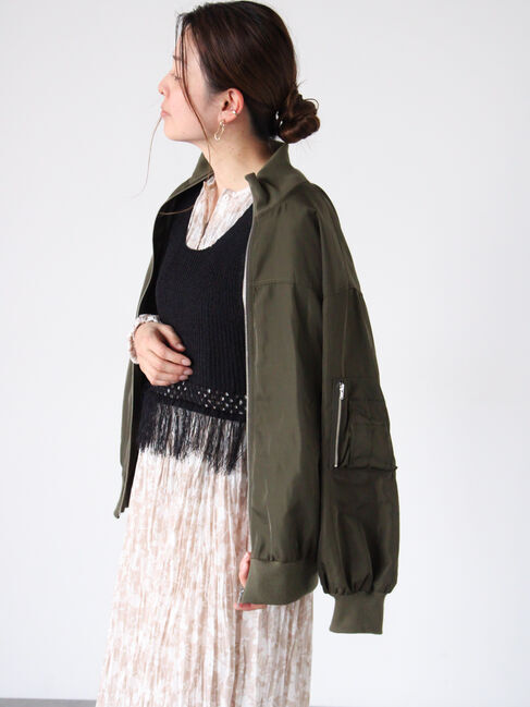 Lugnoncure「スタンドカラーミリタリーブルゾン」|ブルゾン・スタジャン|カーキ