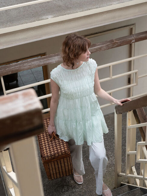 Lugnoncure「シャーリングティアードブラウス《2025summer catalog item》」|シャツ・ブラウス|