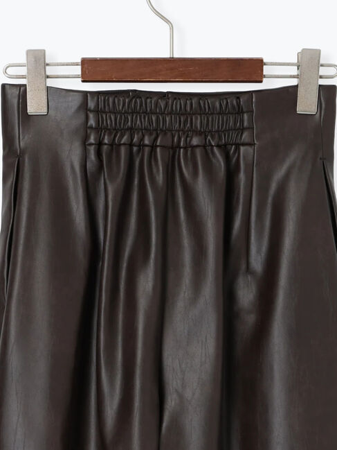 Te chichi「フェイクレザーセミワイドパンツ《2025Autumn catalog item》」|その他|