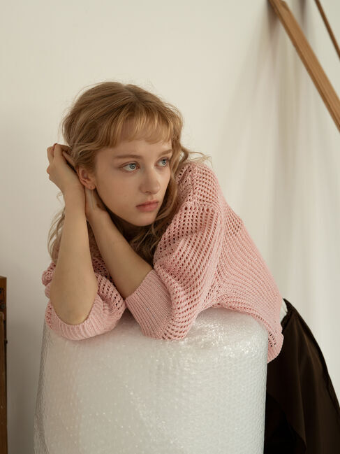 Te chichi「スパンコールメッシュハーフスリーブニット《2025Autumn catalog item》」|ニット・セーター|ピンク