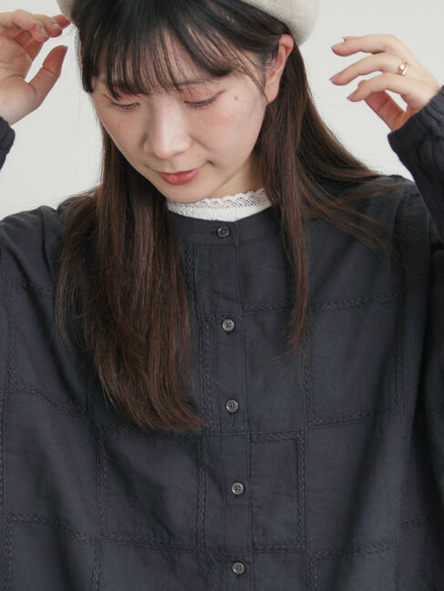 Samansa Mos2「スクエア刺繍バンドカラーブラウス」|シャツ・ブラウス|