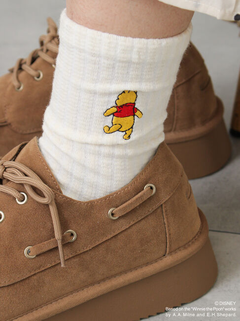 Samansa Mos2「【Disney】くまのプーさん/ワンポイント刺繍ソックス」|ソックス|