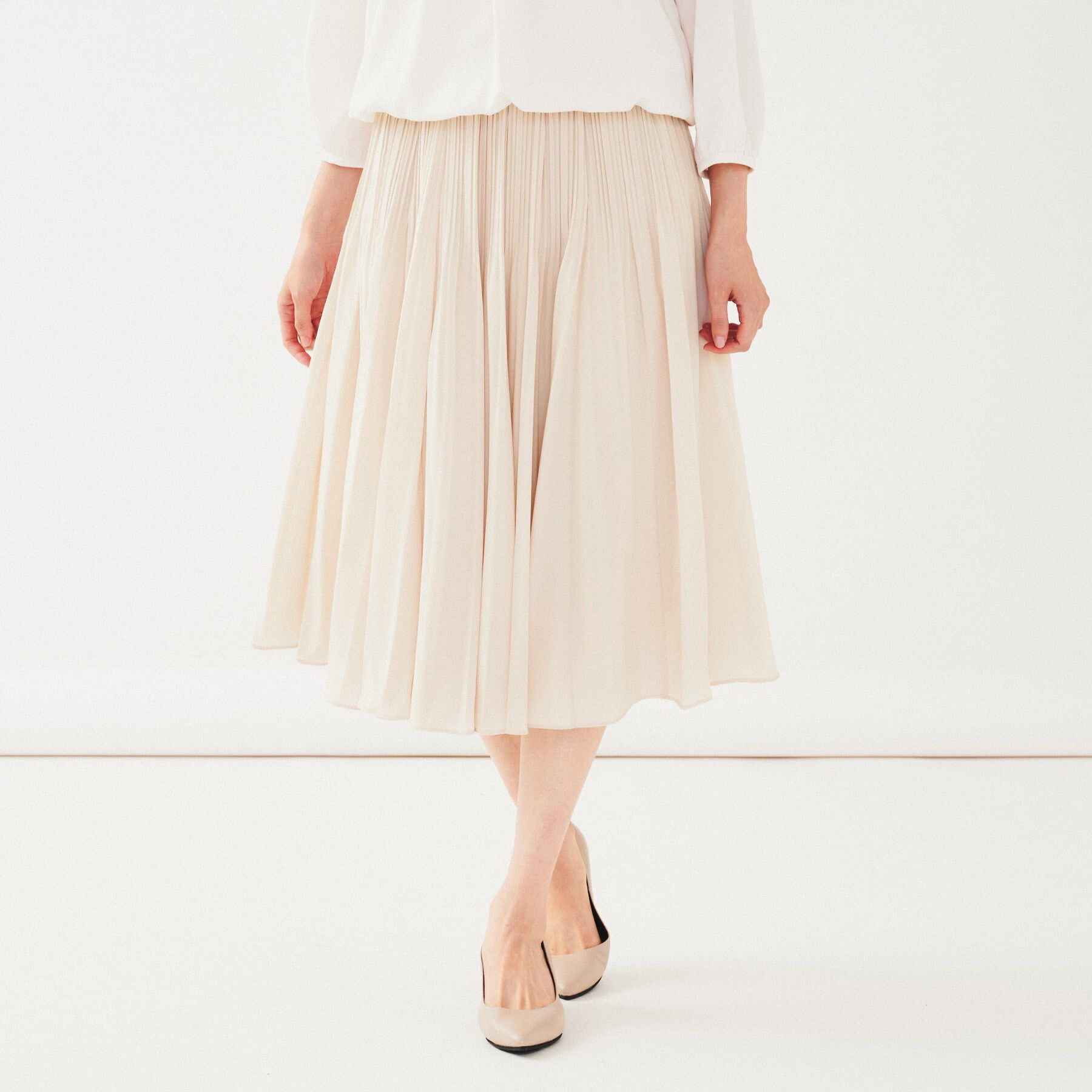 UNTITLED「【通勤】ポリエステルデシン プリーツスカート」|スカート|