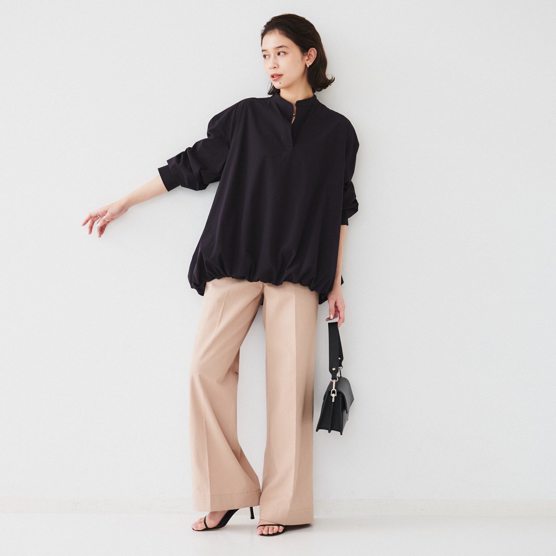 UNTITLED「【朝比奈 彩&times;Oggi&times;UNTITLED スペシャルコラボ】バルーンヘムブラウス」|シャツ・ブラウス|