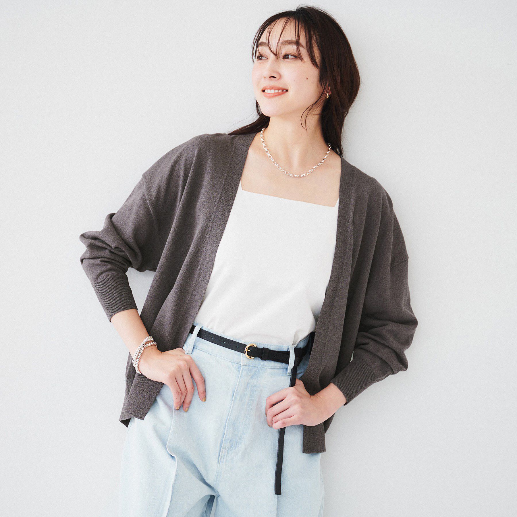 UNTITLED「【体型カバー/通勤/冷房対策】釦レスカーディガン」|カーディガン|チャコールグレー(0