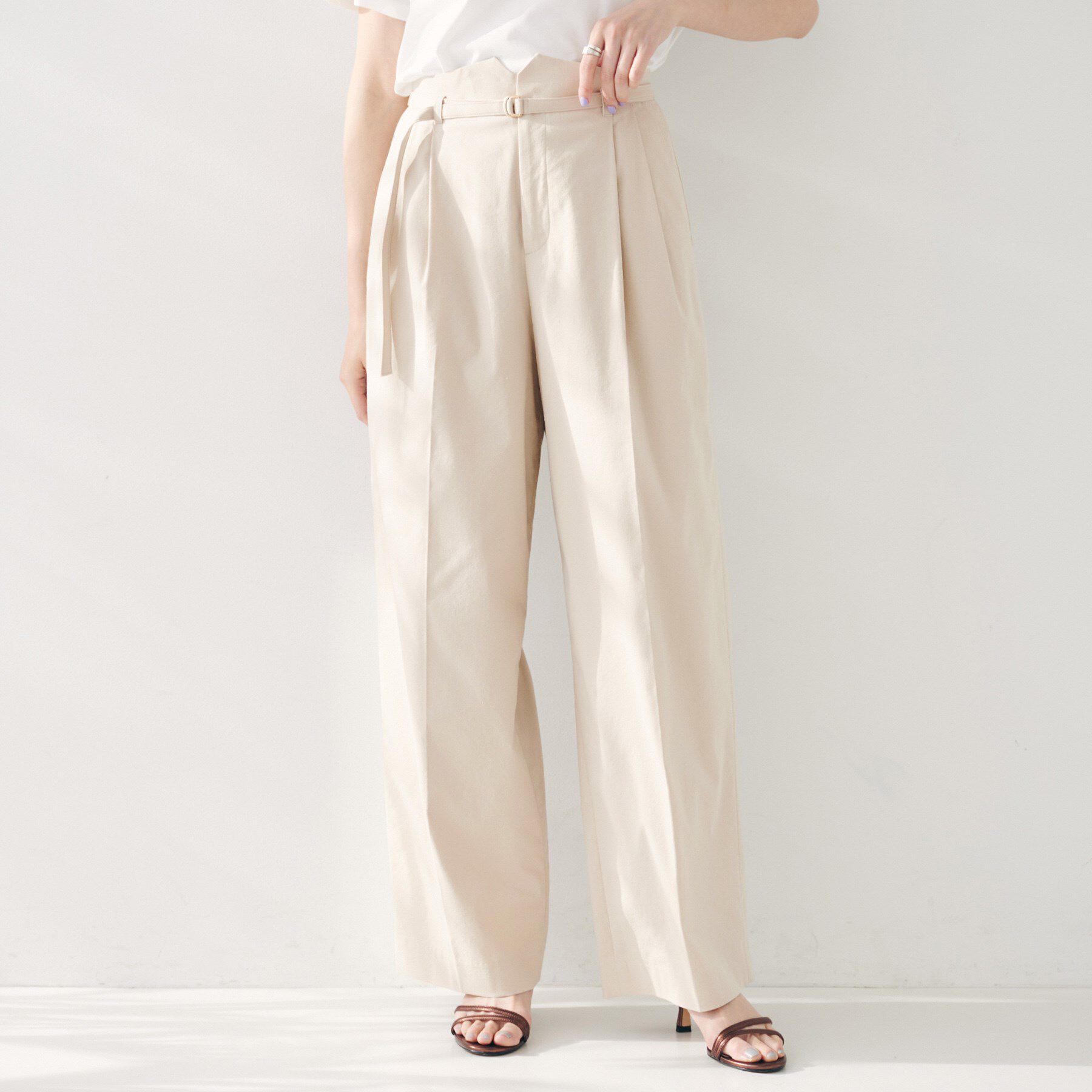 UNTITLED「【セットアップ可能／オンオフ】ラミー混 タックワイドパンツ」|その他|