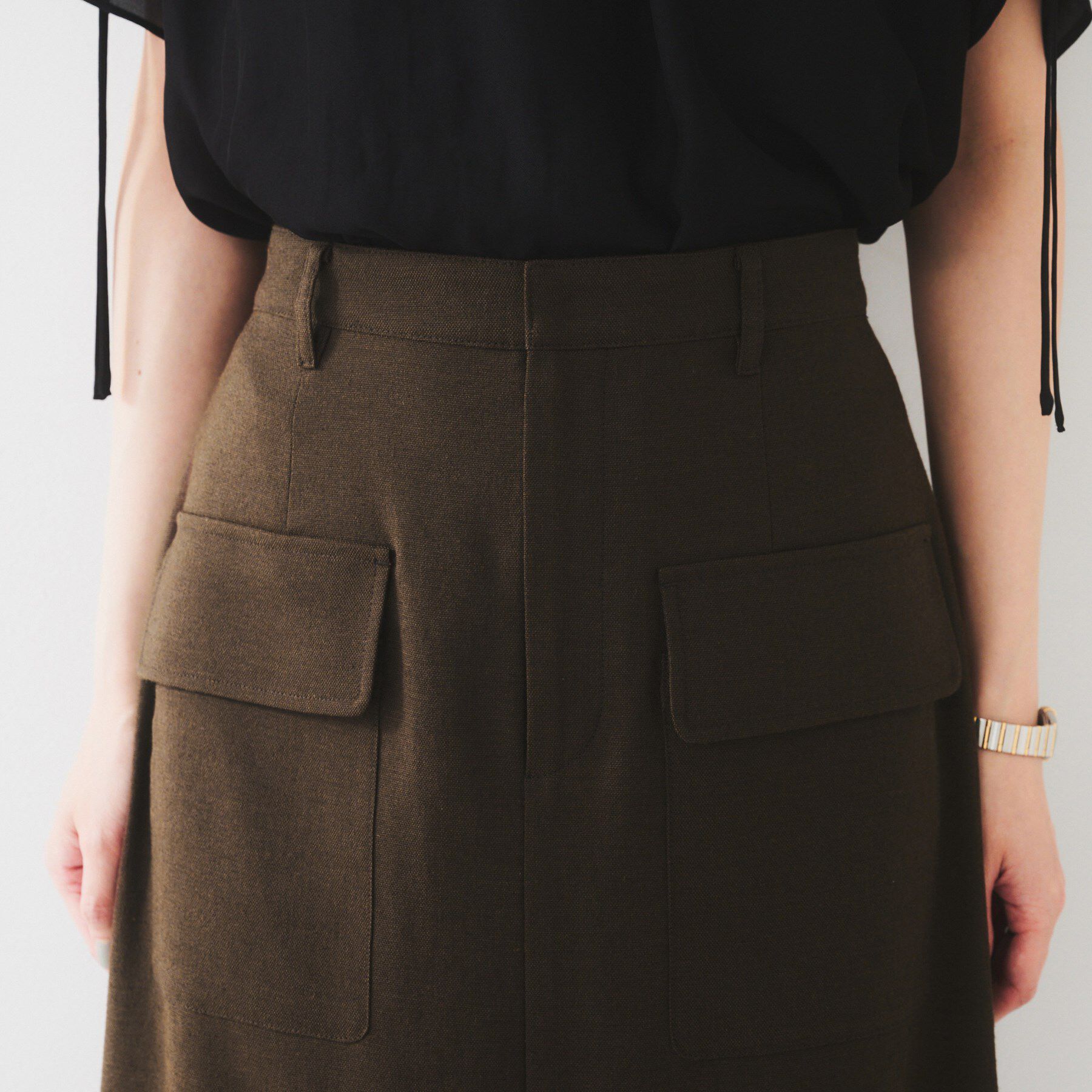 UNTITLED「【きれいめ/前スリット】麻混カーゴスカート」|スカート|