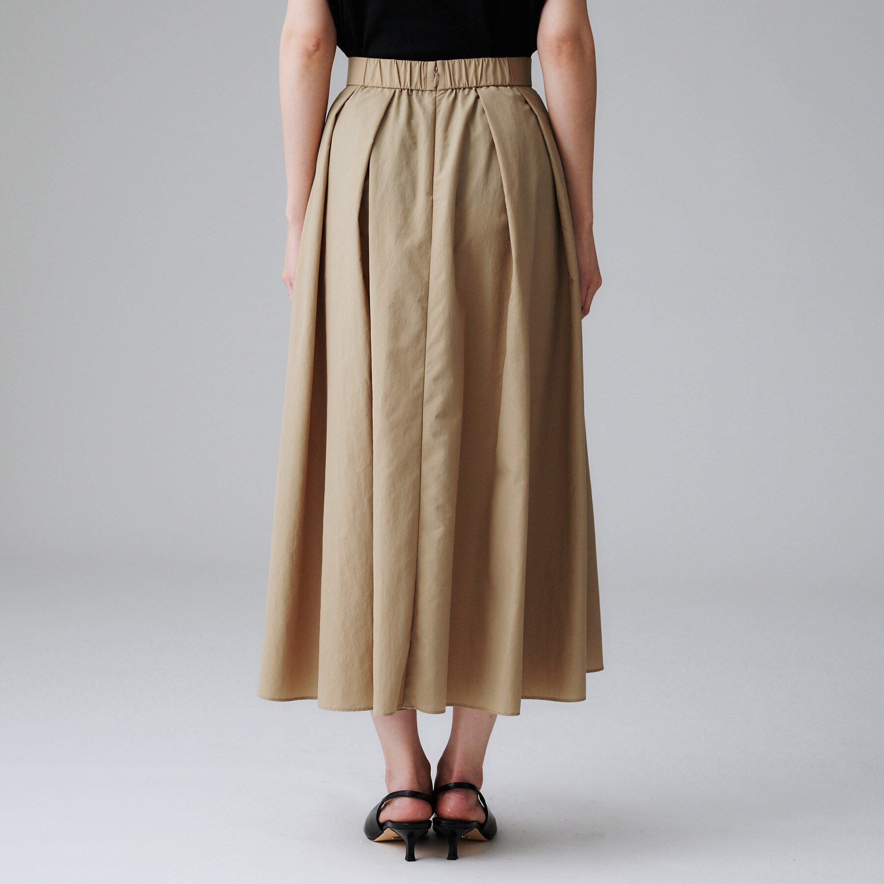 UNTITLED「【はっ水/ナイロン/後ろウエストゴム】タスランフレアスカート」|スカート|