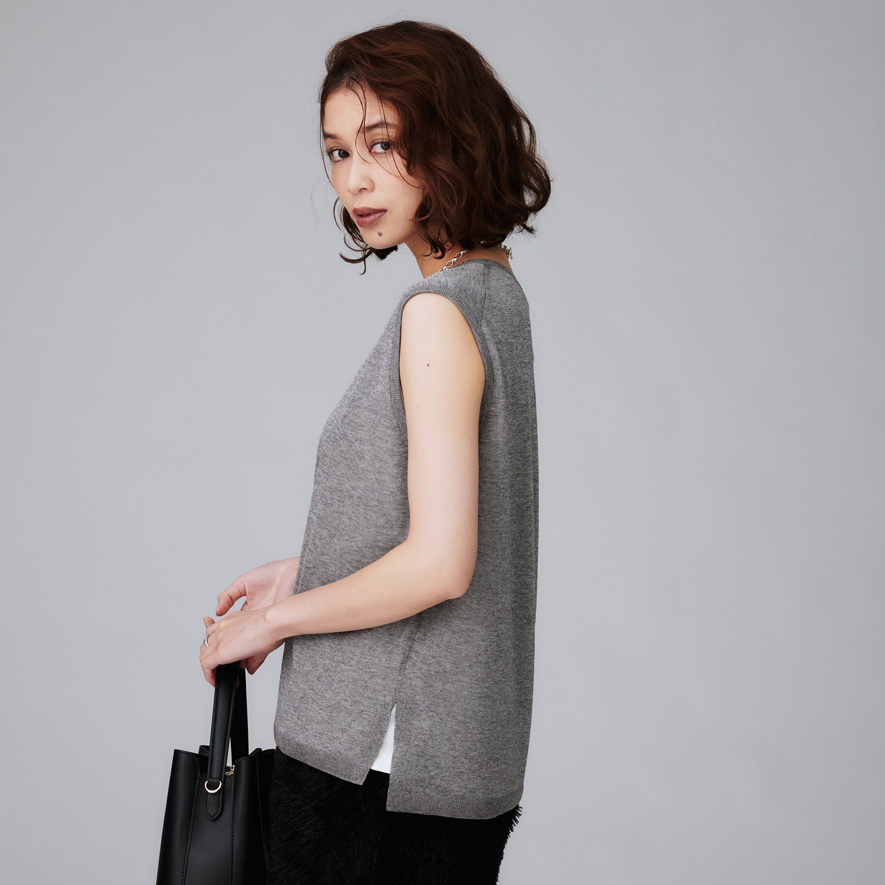 UNTITLED「【アンサンブル可/洗える】シアーノースリーブ プルオーバー」|ニット・セーター|