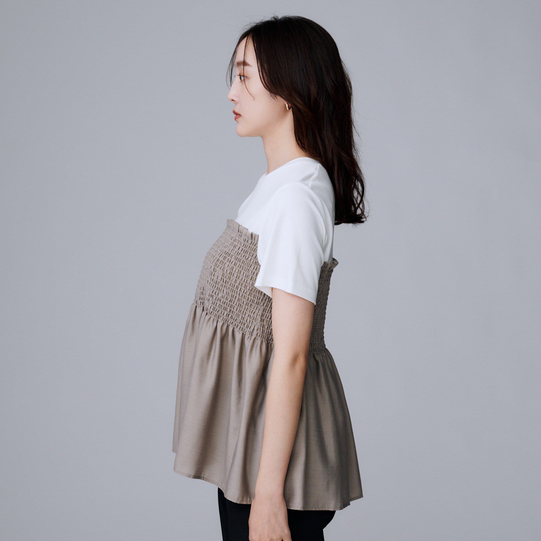 UNTITLED「【コットン100/洗える/Tシャツ】シャーリングドッキングペプラム」|Tシャツ・カットソー|