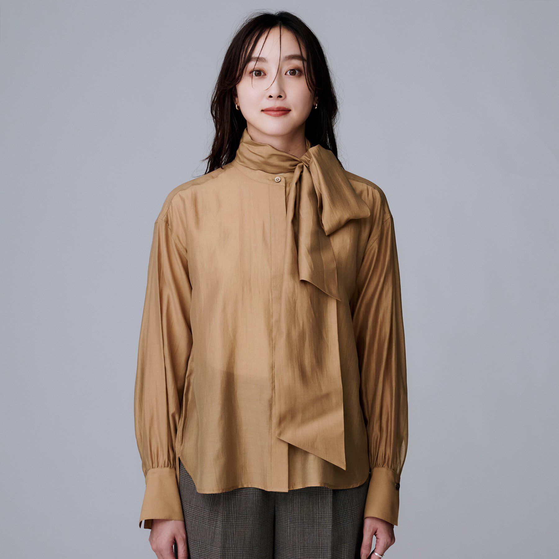 UNTITLED「【ボウタイリボン/バンドカラー/レイヤード】2WAYシアーブラウス」|シャツ・ブラウス|