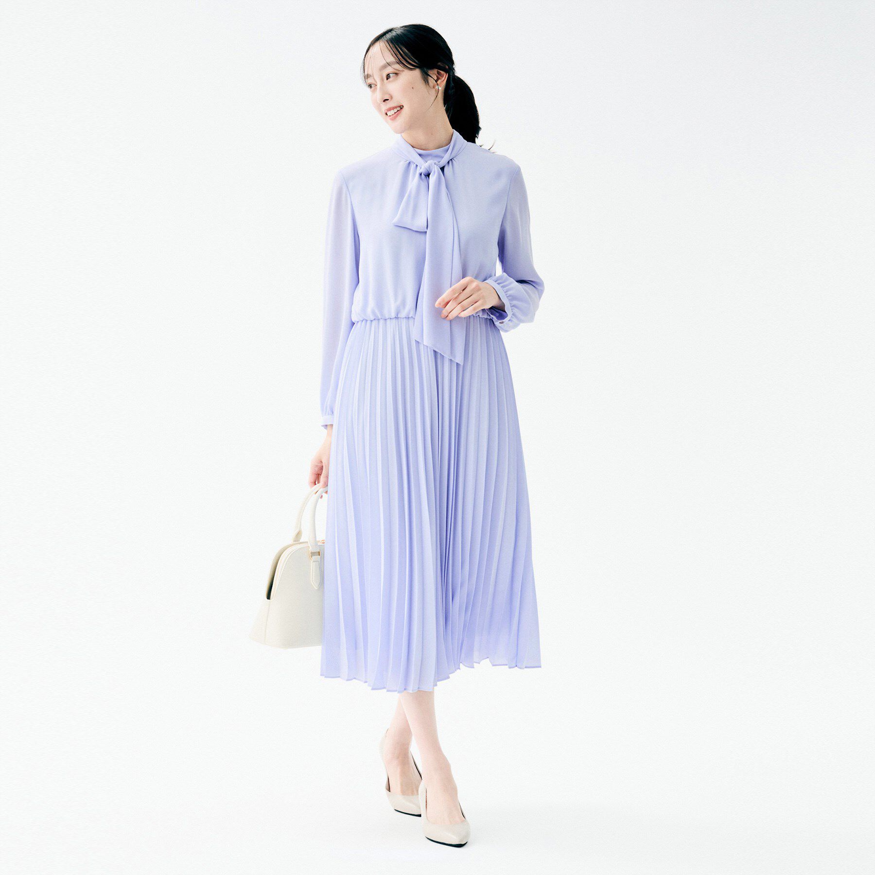 UNTITLED「【フォーマル/洗える】ボウタイ プリーツワンピース」|ワンピース|