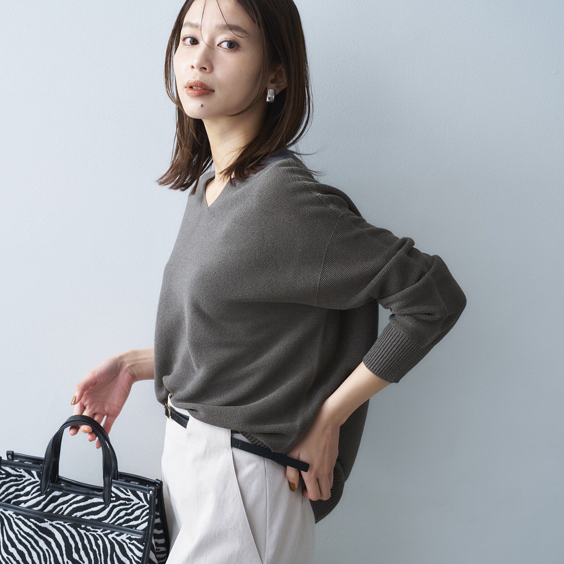 UNTITLED「ドライタッチVネックニット」|ニット・セーター|