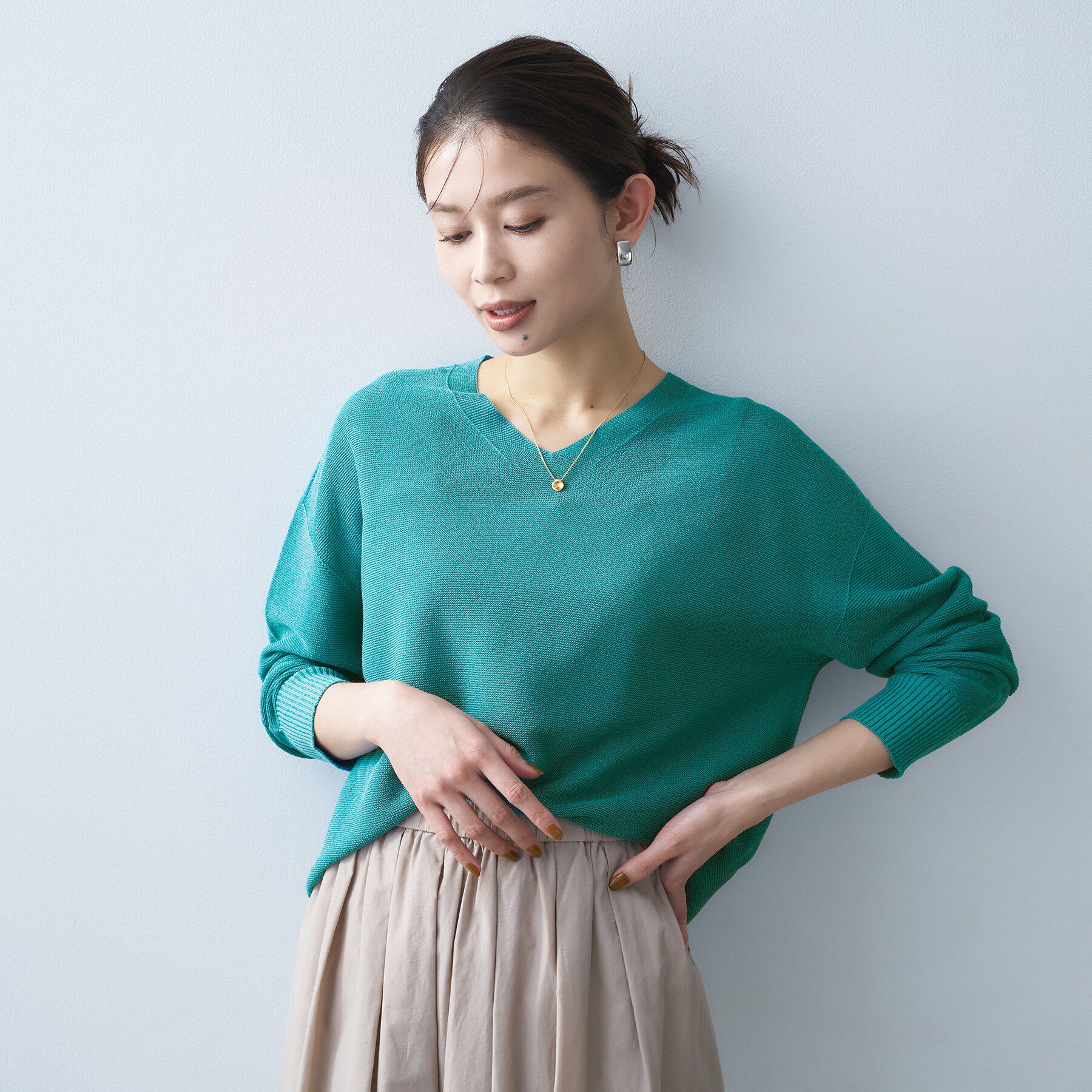 UNTITLED「ドライタッチVネックニット」|ニット・セーター|ブルーグリーン(09