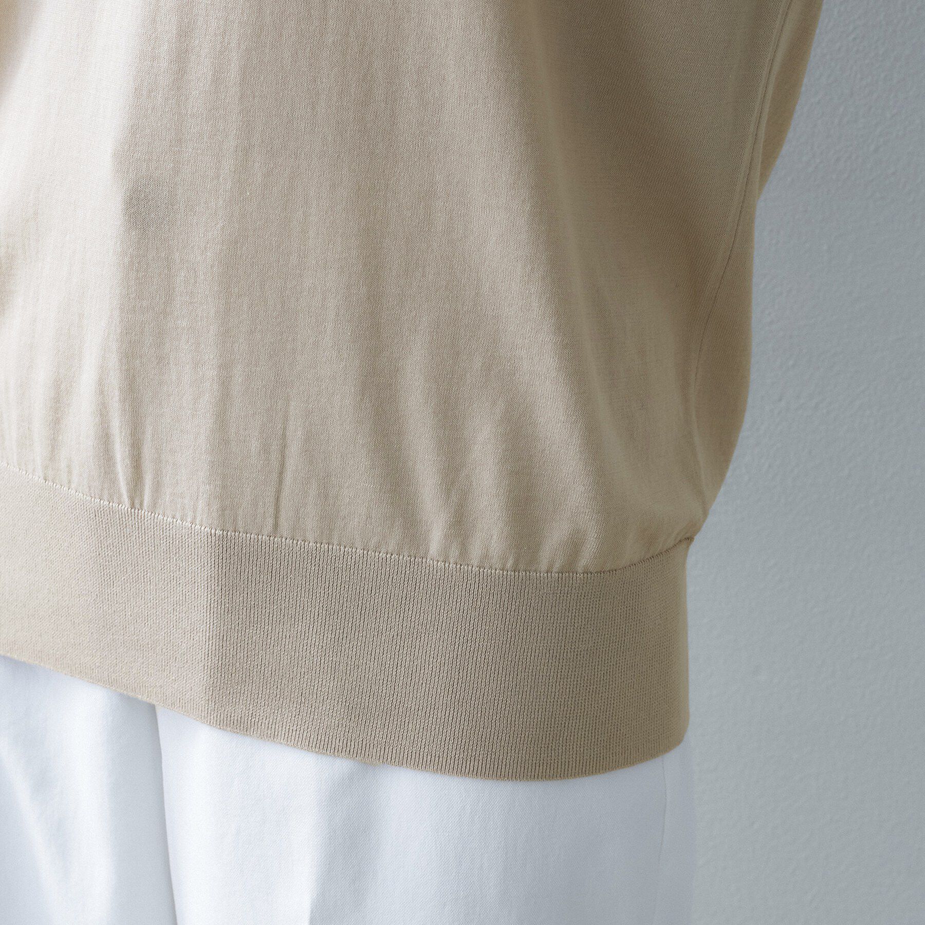 UNTITLED「シアーVネックニット」|ニット・セーター|