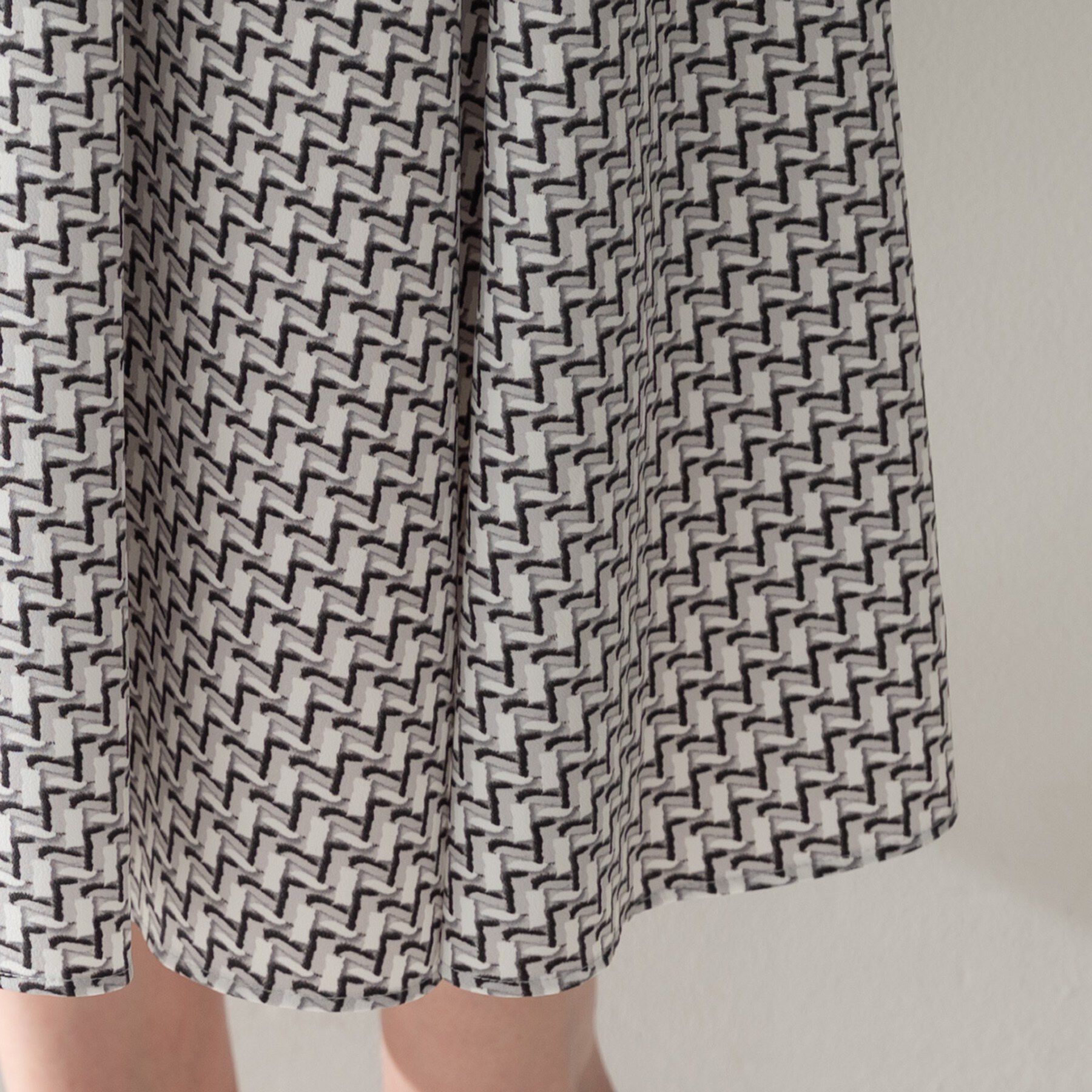 UNTITLED「ジオメプリントワンピース」|ワンピース|