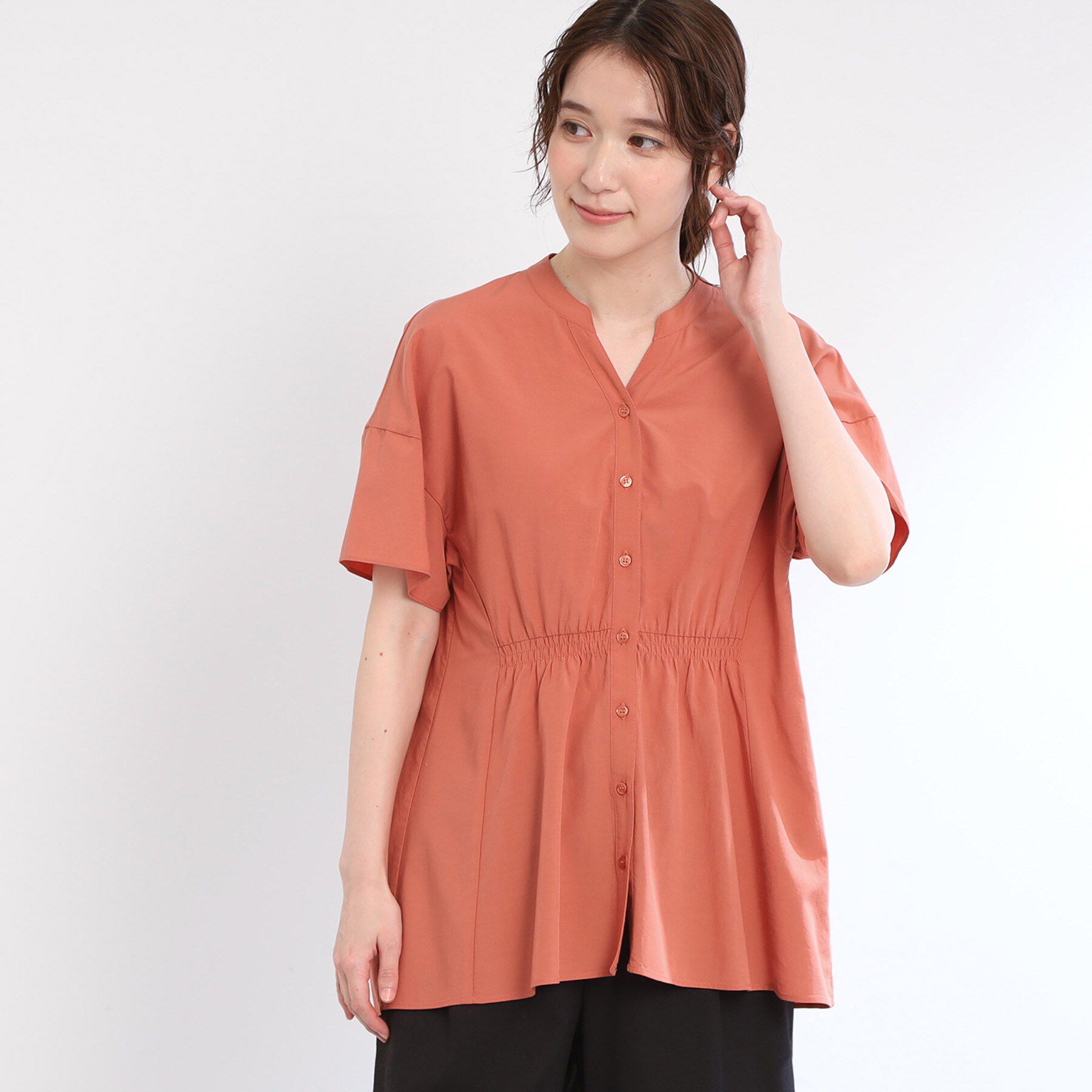 Reflect「【手洗い可】スキッパーブラウス」|シャツ・ブラウス|オレンジ(066)