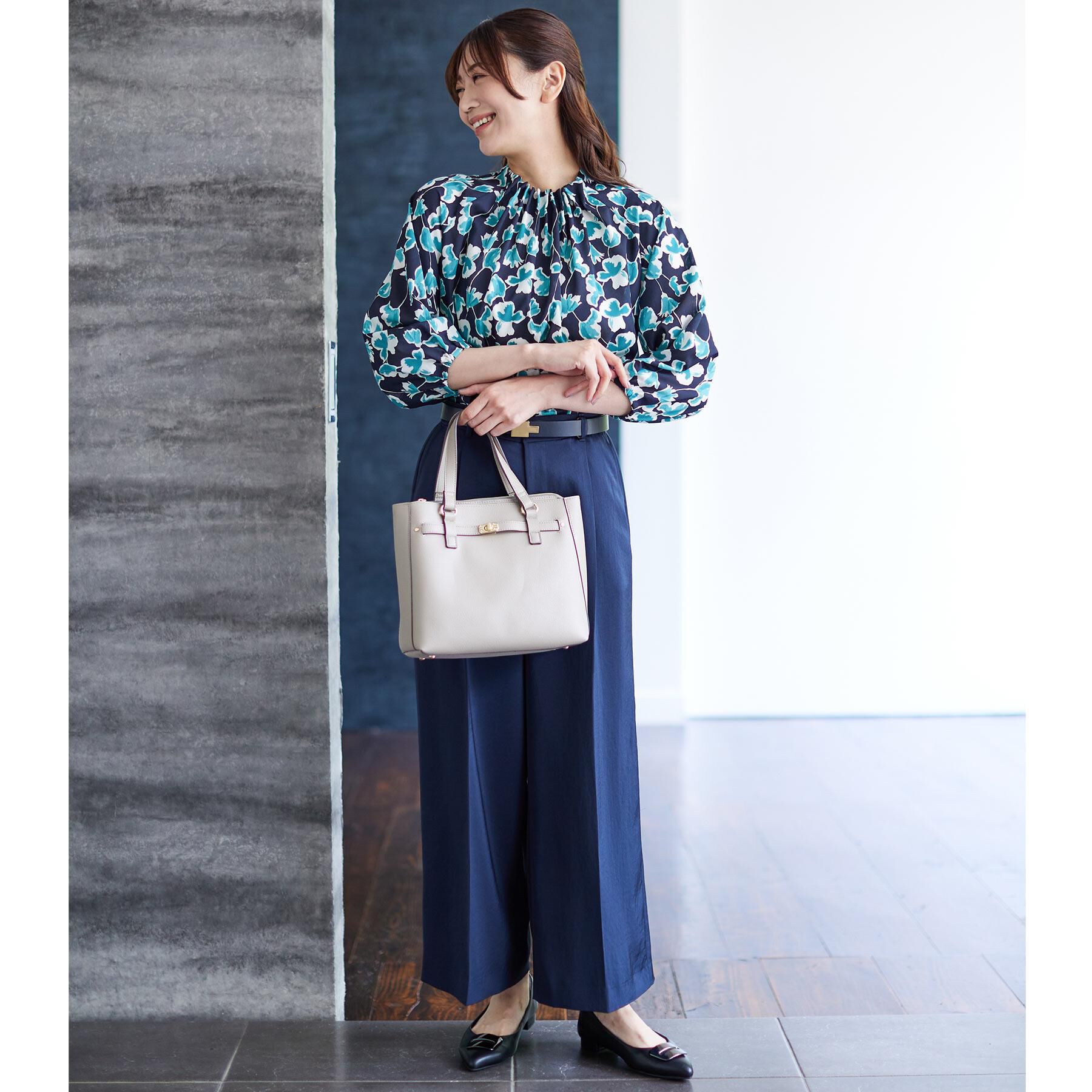 Reflect「【たっぷり収納！／通勤におすすめ】&rsquo;25秋冬毎日ミディアムバッグ」|ハンドバッグ|