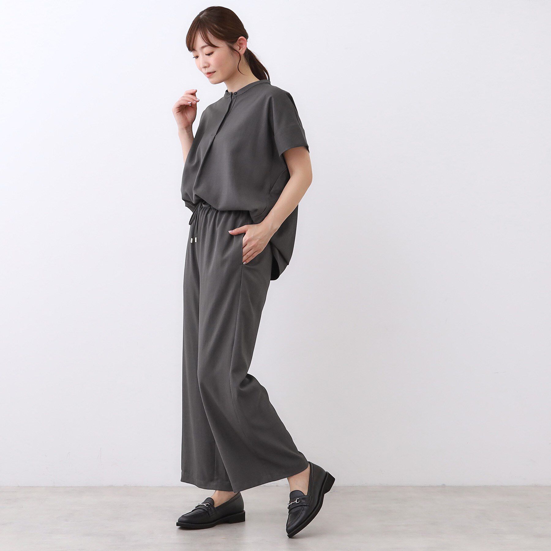 Reflect「【E‐QUALITY／ウエスト総ゴム／セットアップ／単品使いOK◎】ブラウス＋ストレートパンツセット」|スーツ|