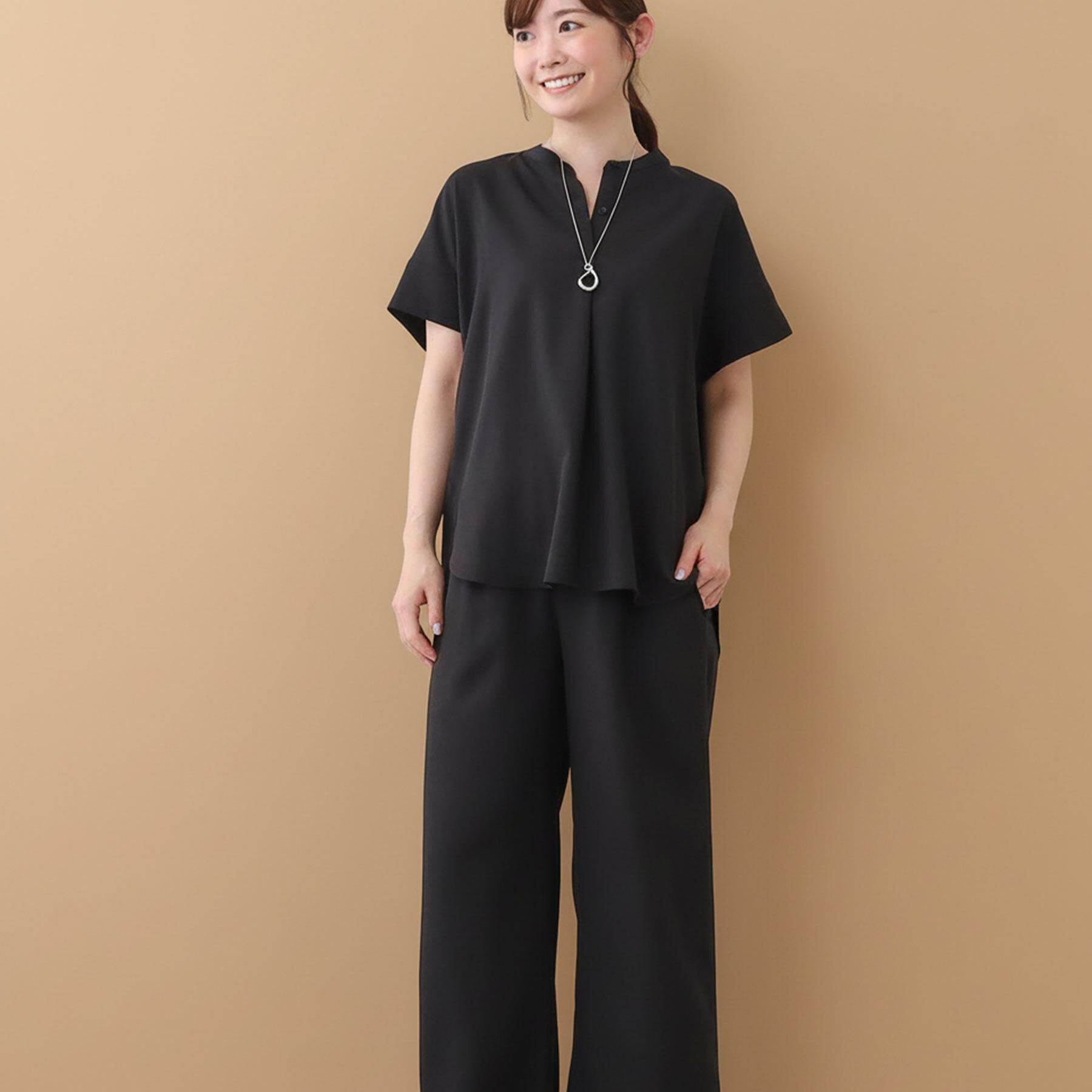 Reflect「【E‐QUALITY／ウエスト総ゴム／セットアップ／単品使いOK◎】ブラウス＋ストレートパンツセット」|スーツ|ブラック(019)