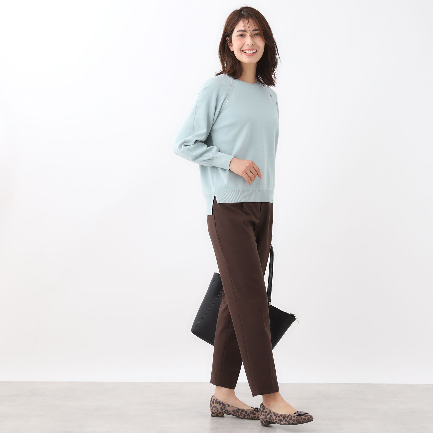 Reflect「【腰周りすっきり◎】センタープレス入りテーパードパンツ」|その他|