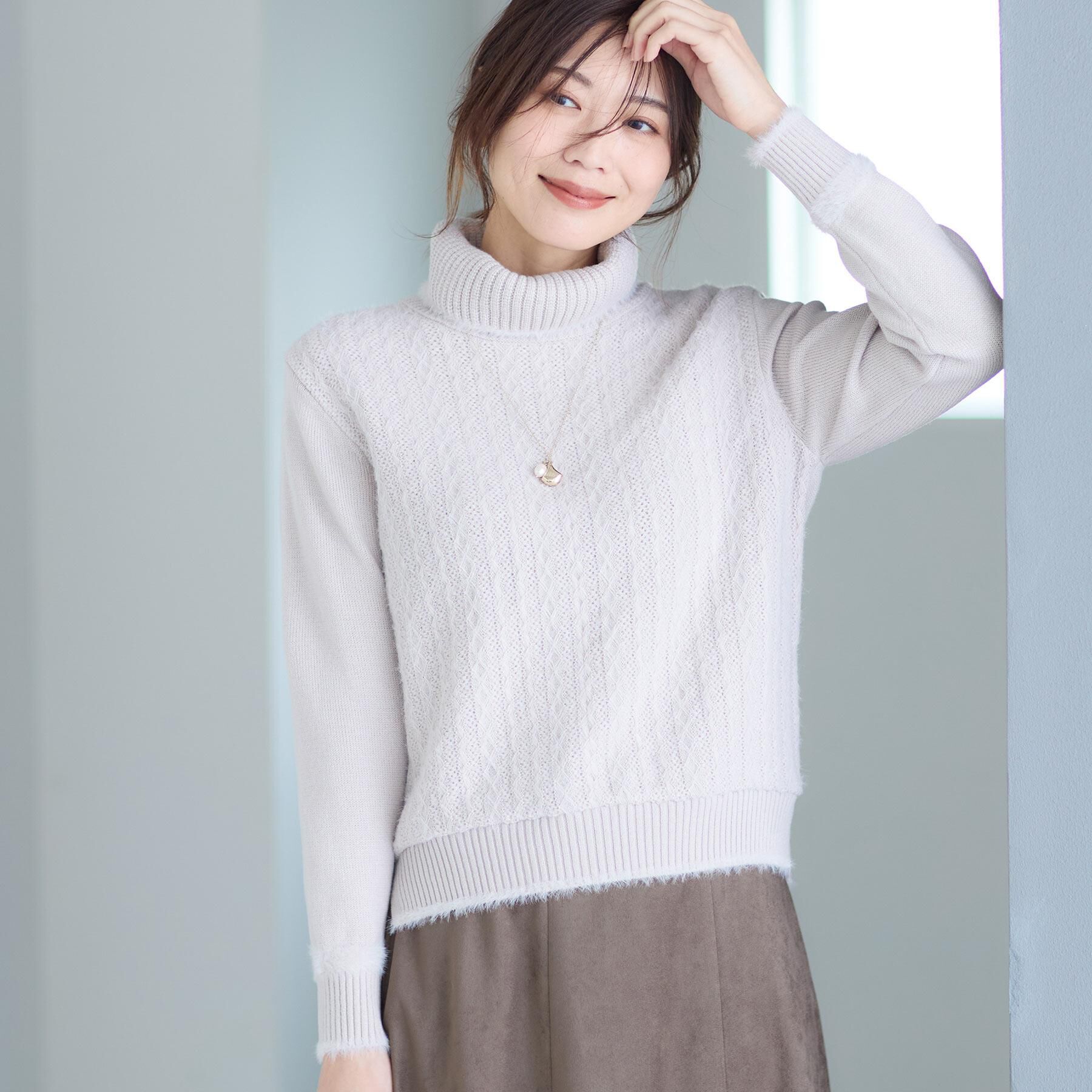 Reflect「【ほんのりラメ感◎】ふわふわフェザーヤーンハイネックニット」|ニット・セーター|