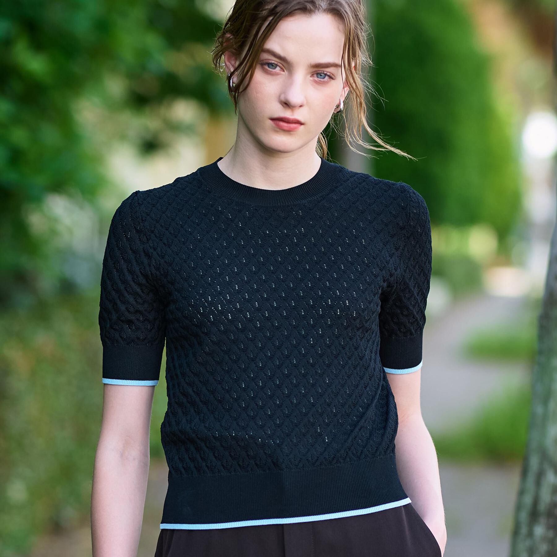 DRESSTERIOR「【6色展開/オンオフ】レース編みハーフスリーブニット」|ニット・セーター|ブラック(019)