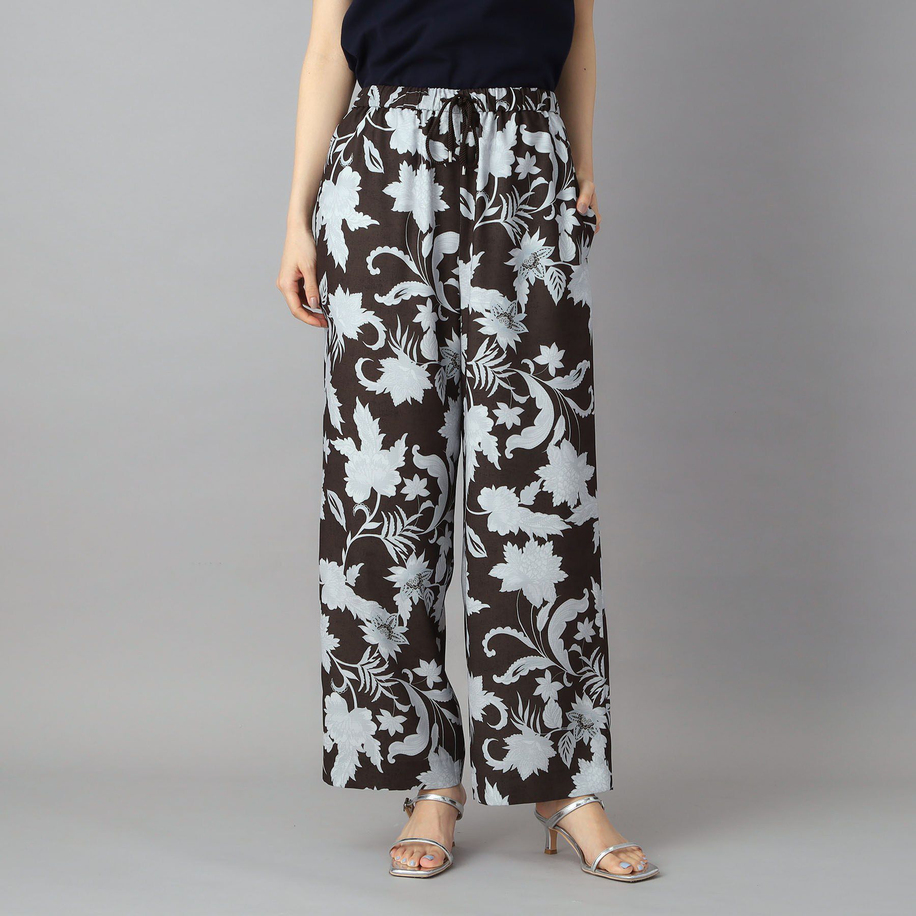 DRESSTERIOR「ボタニカルプリント イージーワイドパンツ」|その他|ブラウン(144)